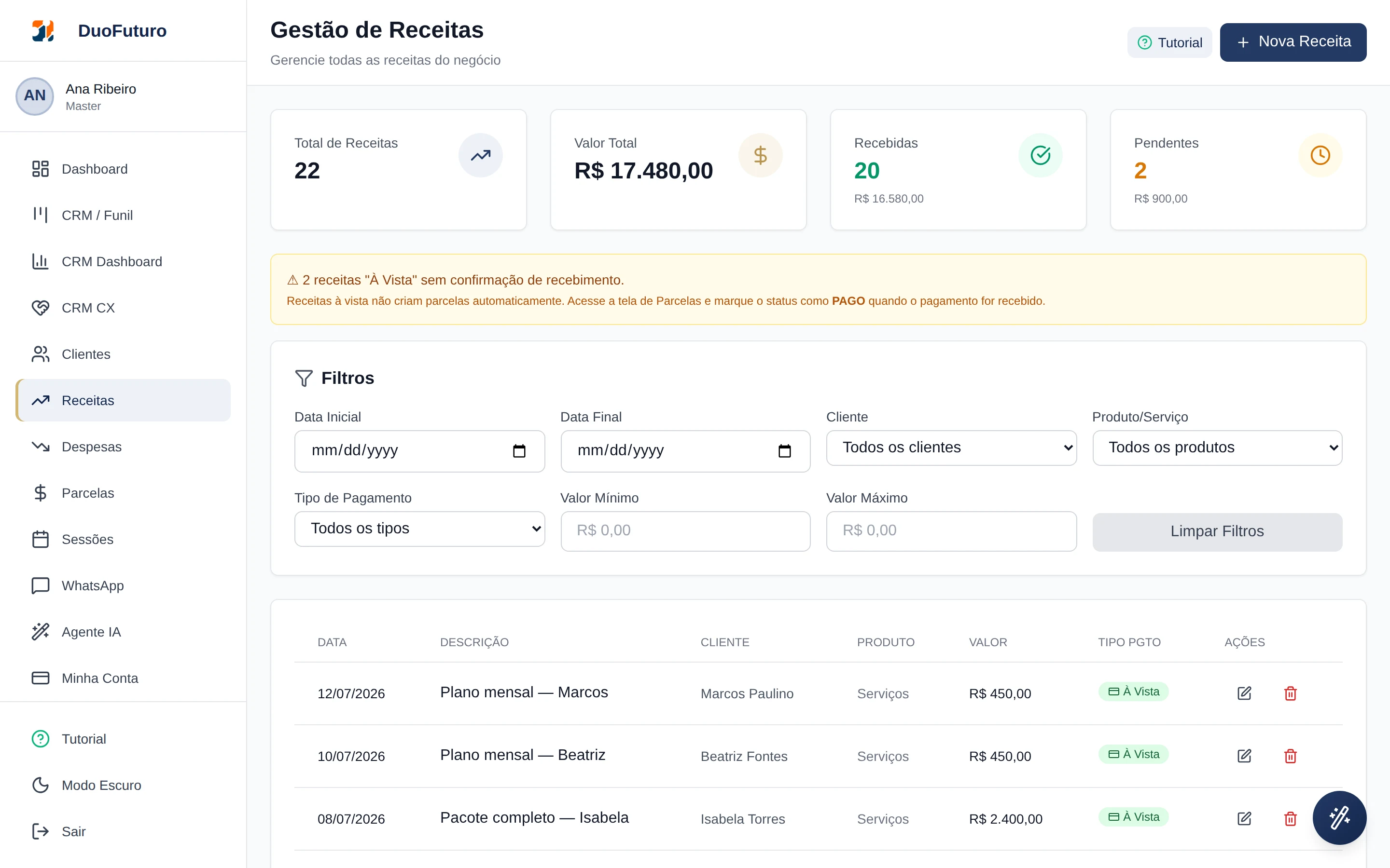 Gestão de receitas com totais, filtros por cliente e produto e lista de lançamentos
